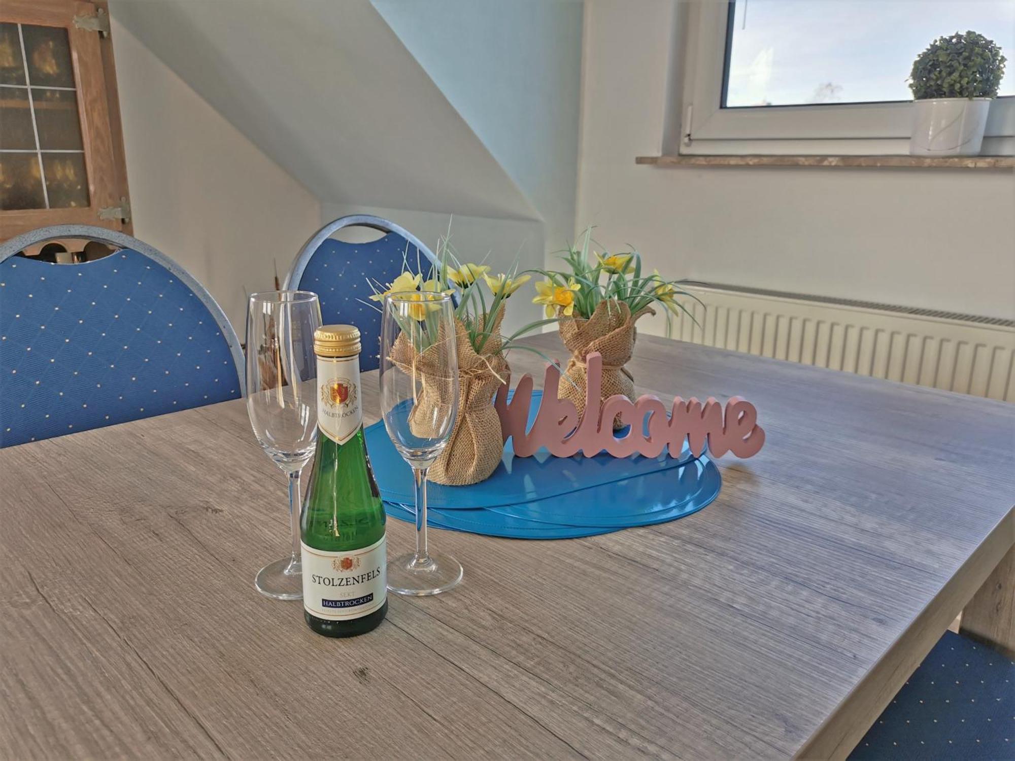 Thiessen - Ferienwohnung Mit Sonnigem Balkon Silberstedt Εξωτερικό φωτογραφία